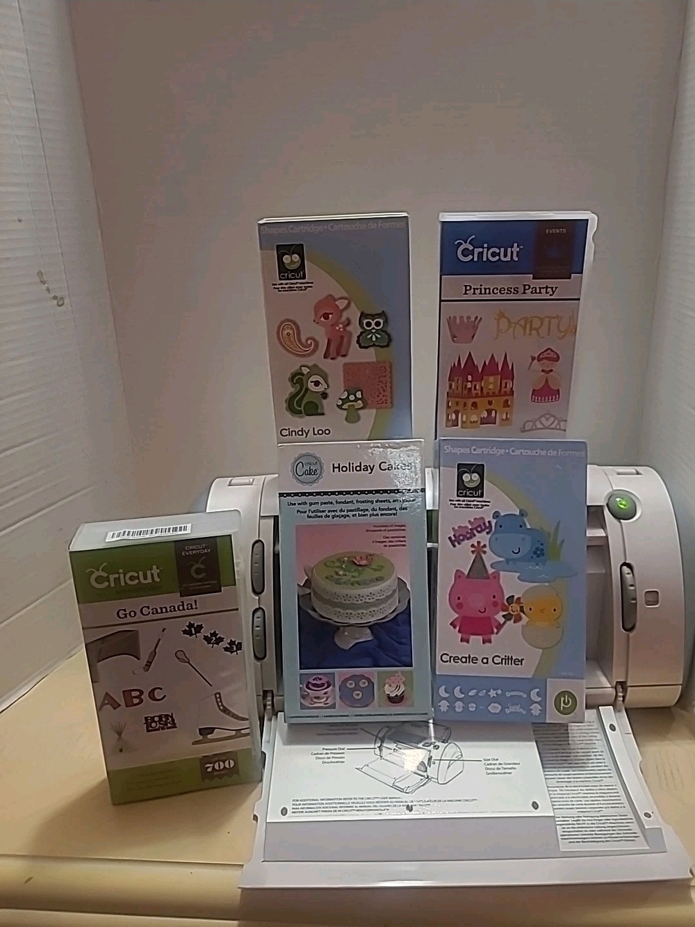 Cricut Explore Cutting Machine with Cartridge Collection